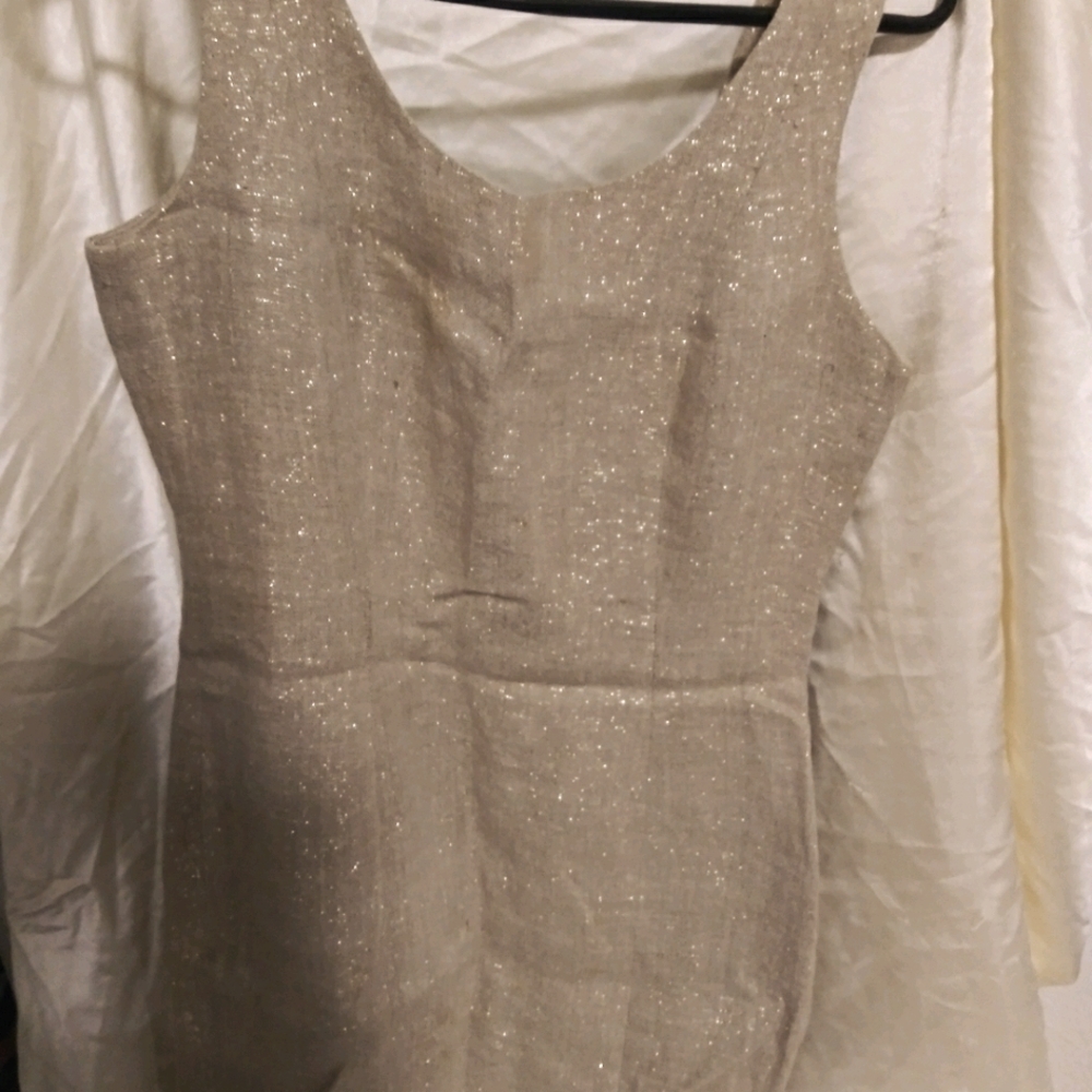 Beautiful dress, gold glittering.